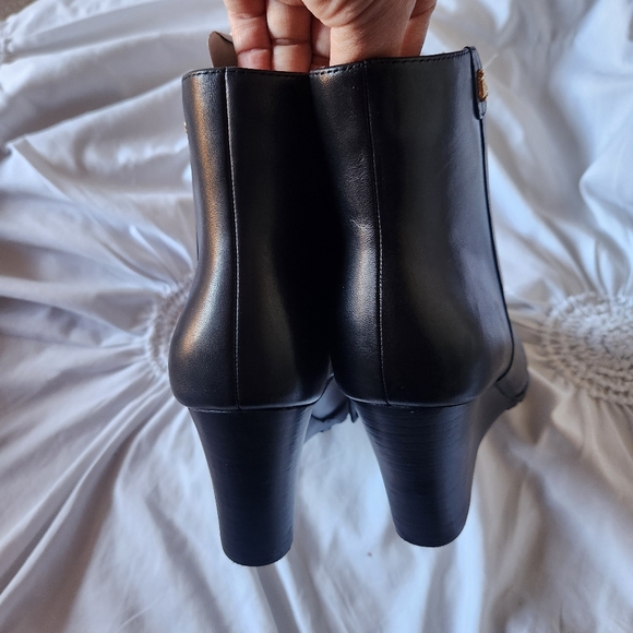 Lauren Ralph Lauren Shaley Wedge Ankle boots in black leather size 6B - Picture 10 of 11